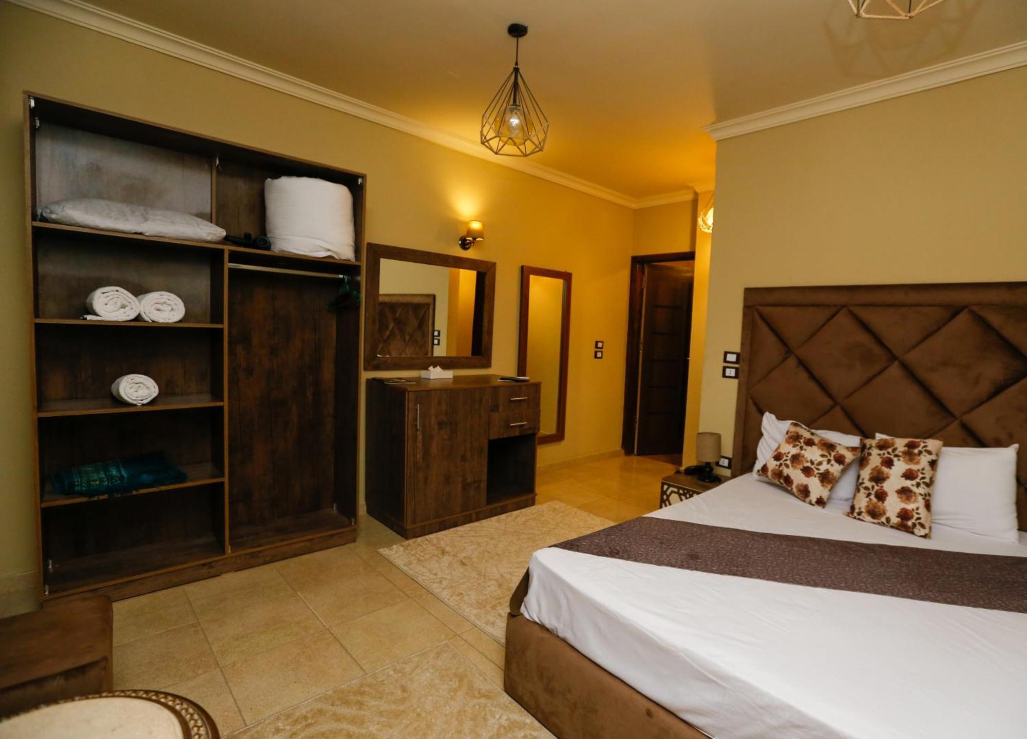 Master Pyramids Hotel Al Kawm al Akhdar Экстерьер фото