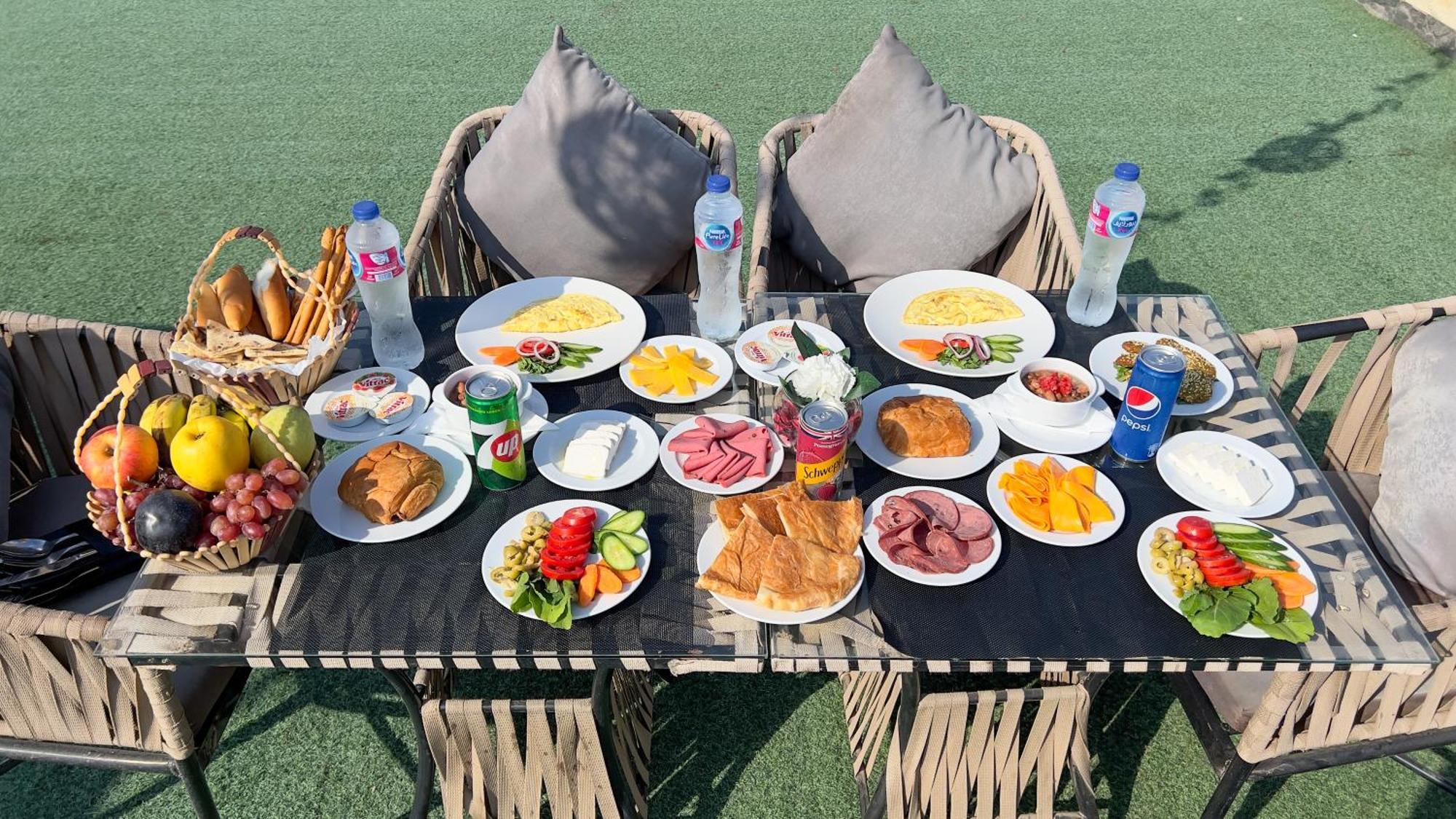 Master Pyramids Hotel Al Kawm al Akhdar Экстерьер фото
